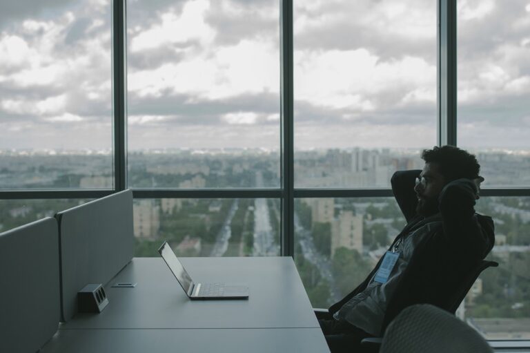 Navigating Misinformation and Disinformation in the Digital Age